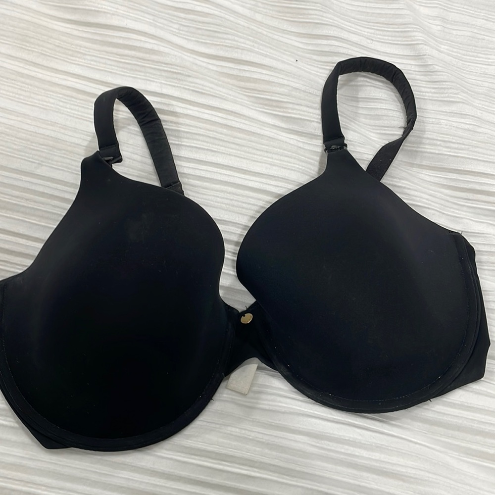 Black nursing bra
